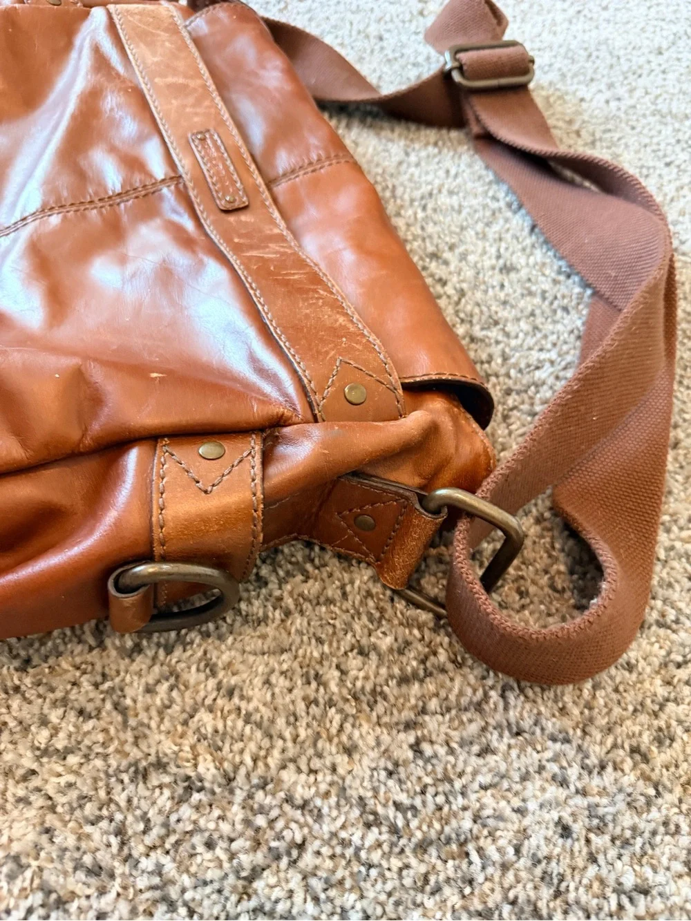 Fossil Cognac Brown Leather Messenger Bag with Adjustable Strap